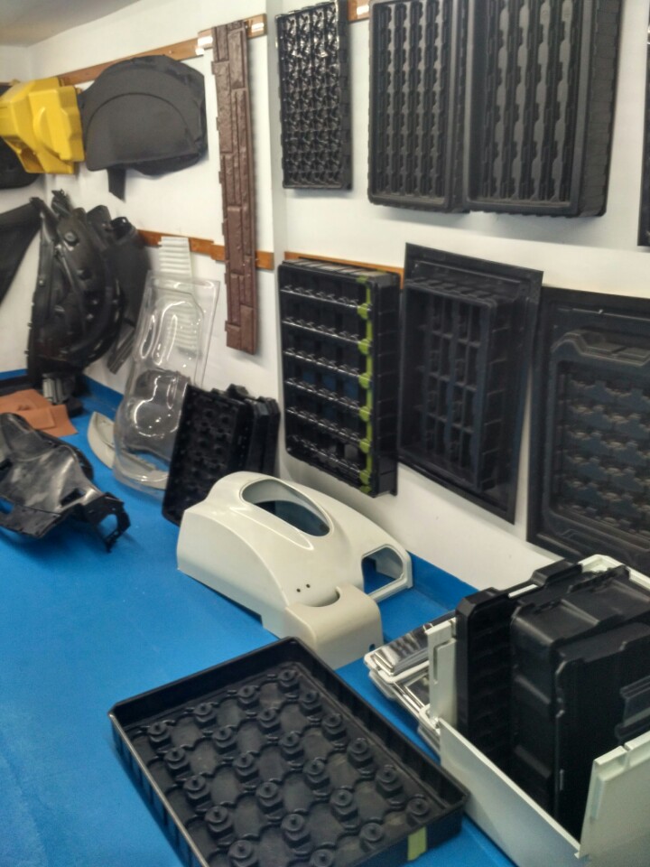 厚片吸塑样品展览1.jpg 厚片吸塑样品展览1.jpg